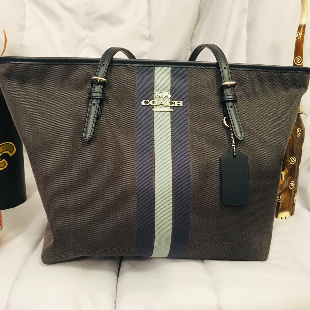 Coach Zip Top Varsity Stripe Tote (Jacquard)